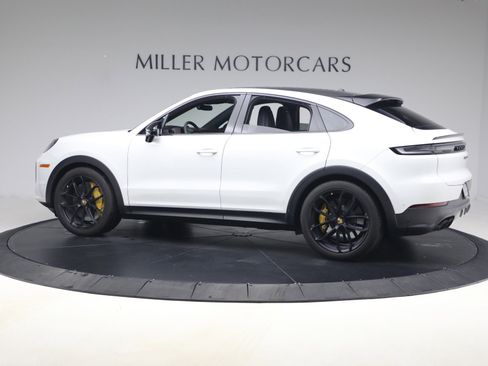 Used 2024 Porsche Cayenne S image 5