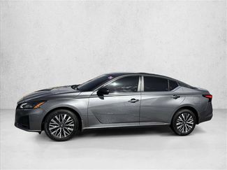 Used 2024 Nissan Altima 2.5 SV AWD/4WD video 4