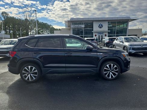 Used 2024 Volkswagen Taos SE image 4