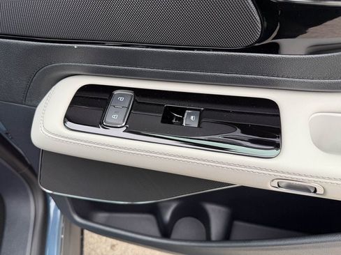 New 2026 Lincoln Aviator AWD image 34