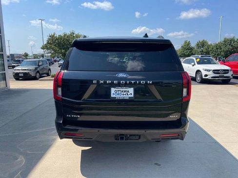 Certified 2025 Ford Expedition Max Active AWD/4WD image 6
