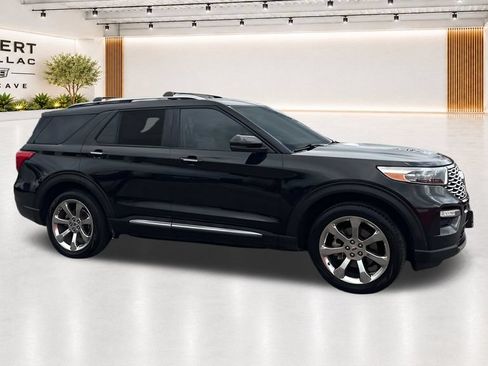 Used 2020 Ford Explorer Platinum w/ Premium Technology Package AWD/4WD image 13