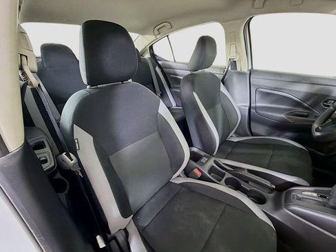 Used 2025 Nissan Versa S FWD image 27
