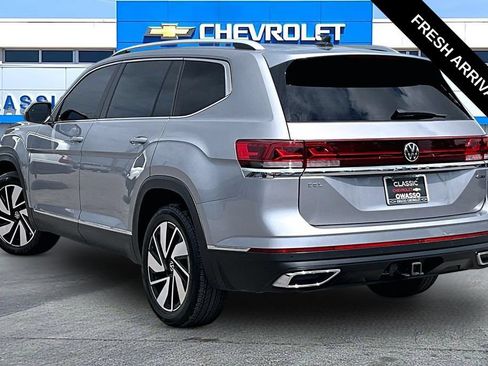 Used 2024 Volkswagen Atlas SEL AWD/4WD image 3