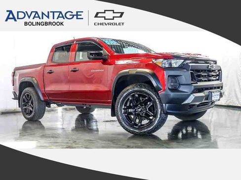 Certified 2024 Chevrolet Colorado Trail Boss w/ Technology Package AWD/4WD image 1