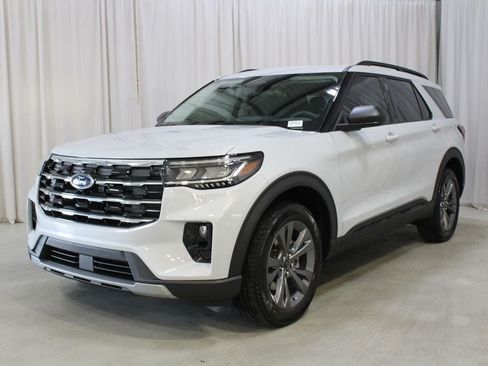 New 2026 Ford Explorer Active w/ Active Comfort Package AWD/4WD image 37