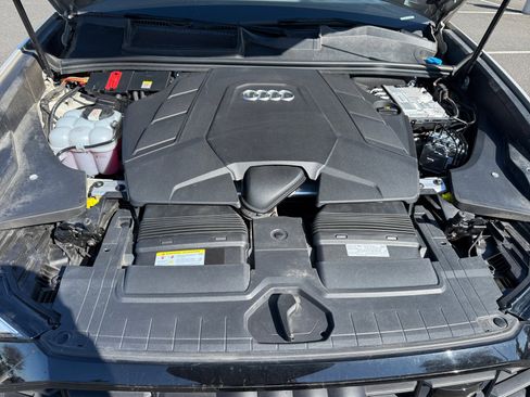 Used 2023 Audi Q8 Premium Plus w/ Premium Plus Package image 20