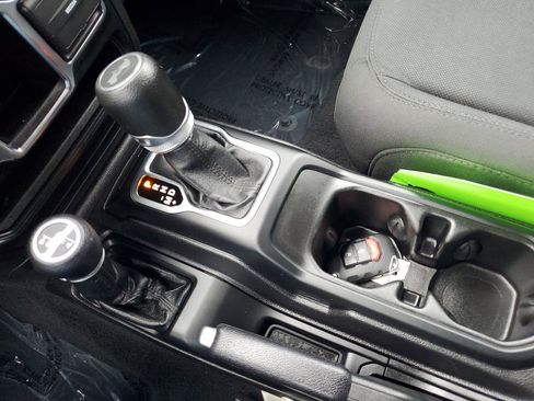 Used 2021 Jeep Wrangler Unlimited Sport image 20