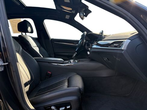 Used 2017 BMW 540i xDrive image 17