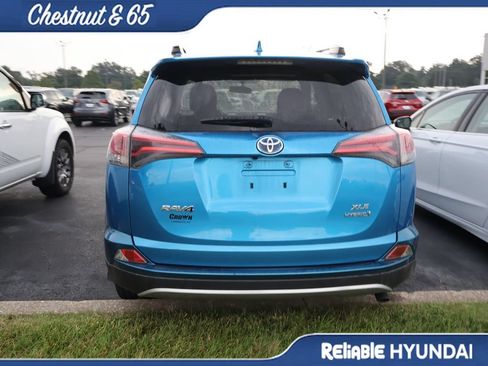 Used 2016 Toyota RAV4 XLE AWD/4WD image 18