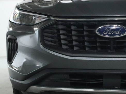 Used 2025 Ford Escape Active image 7