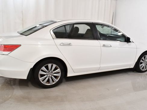 Used 2011 Honda Accord EX-L image 11
