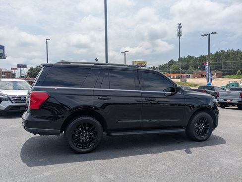 Used 2024 Ford Expedition XLT AWD/4WD image 4