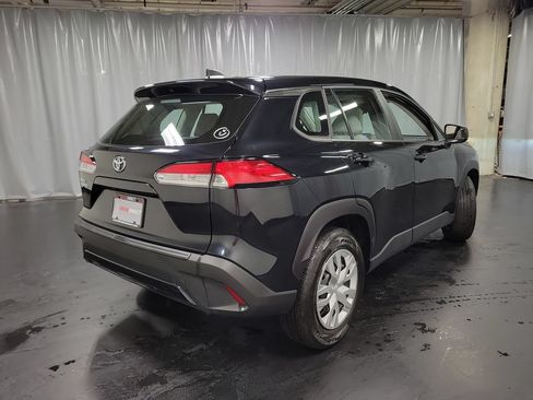 Used 2025 Toyota Corolla Cross L FWD image 8