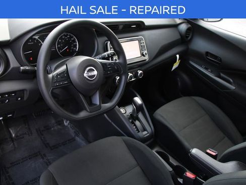 Certified 2025 Nissan Kicks Play S FWD image 5