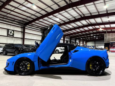 Used 2021 Lotus Evora image 7