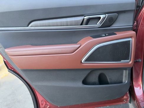 Used 2023 Kia Telluride SX image 29