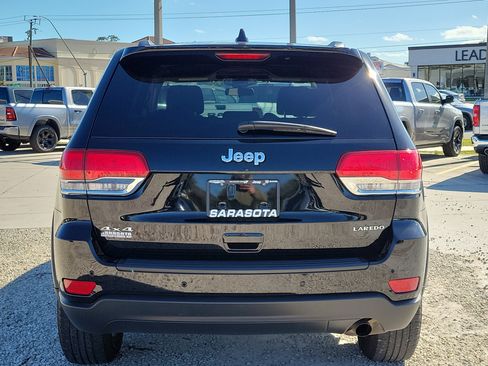 Used 2019 Jeep Grand Cherokee Laredo image 5