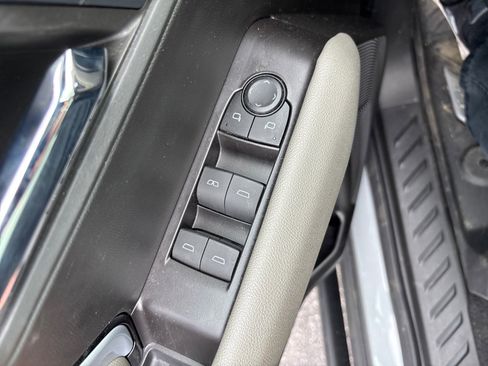 Used 2024 Chevrolet Colorado ZR2 w/ ZR2 Convenience Package III image 36