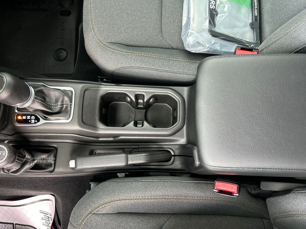 New 2026 Jeep Gladiator Sport AWD/4WD image 16
