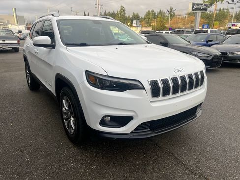 Used 2019 Jeep Cherokee Latitude Plus AWD/4WD image 4