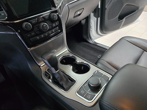 Used 2021 Jeep Grand Cherokee Limited w/ Premium Lighting Group image 26