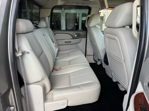 Used 2013 Chevrolet Silverado 3500 LTZ w/ LTZ Plus Package image 19