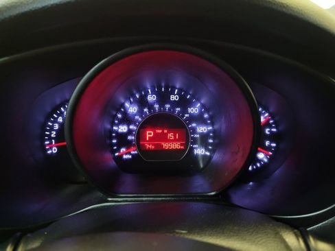 Used 2019 Kia Soul FWD image 23