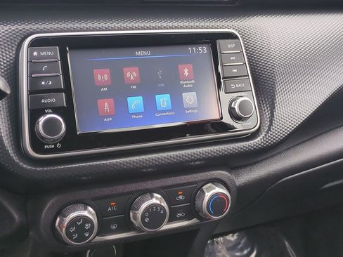 Used 2023 Nissan Kicks S image 16