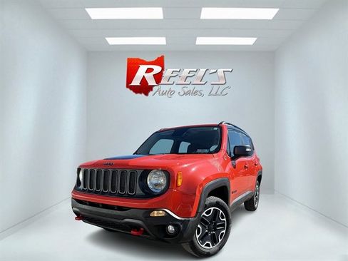 Used 2017 Jeep Renegade Trailhawk image 1