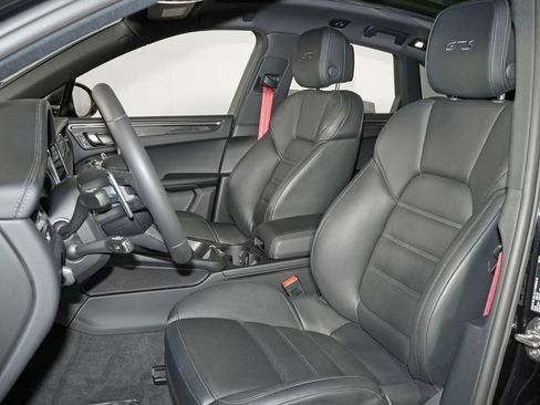 Used 2024 Porsche Macan GTS w/ Premium Plus Package AWD/4WD image 5