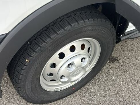 New 2026 Ford Transit 250 148 Medium Roof Extended AWD image 34