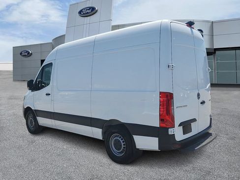 Used 2020 Mercedes-Benz Sprinter 2500 image 3