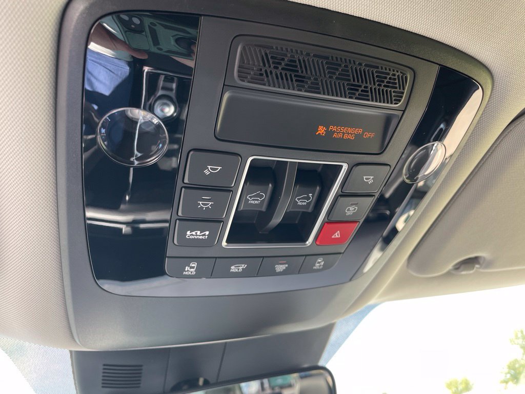 New 2027 Kia Carnival SX FWD image 21