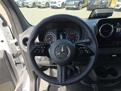 New 2026 Mercedes-Benz Sprinter 2500 image 25