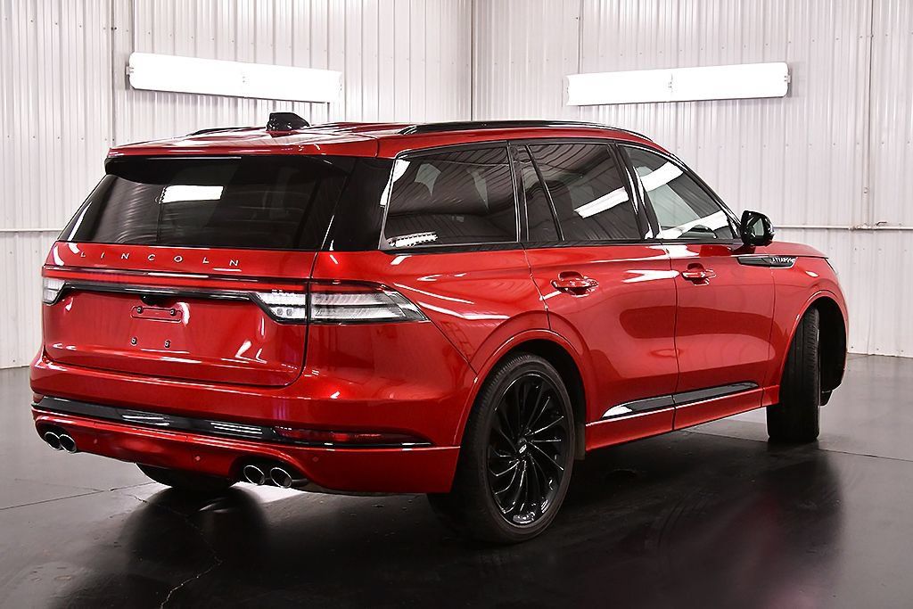 Used 2025 Lincoln Aviator Reserve w/ Equipment Group 201A AWD/4WD image 7