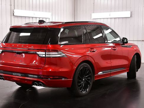 Used 2025 Lincoln Aviator Reserve w/ Equipment Group 201A AWD/4WD image 7