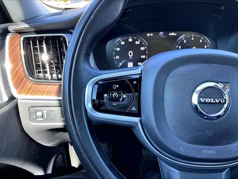 Used 2019 Volvo XC60 T6 Inscription w/ Protection Package Premier AWD/4WD image 17