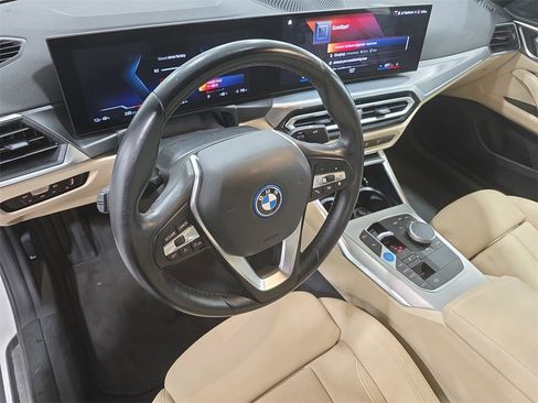 Used 2023 BMW i4 eDrive35 image 16
