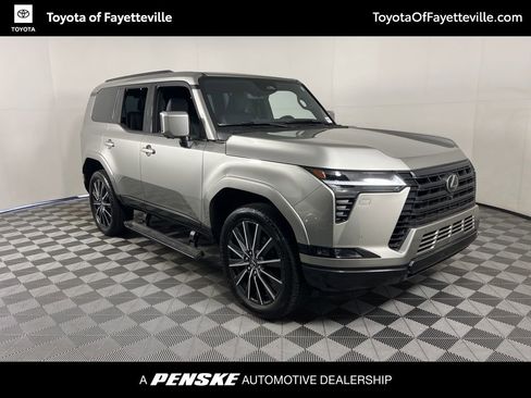 Used 2024 Lexus GX 550 w/ Cold Area Package image 17