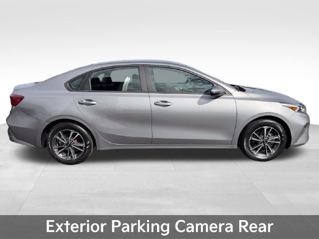 Used 2024 Kia Forte LXS w/ LXS Technology Package FWD image 9
