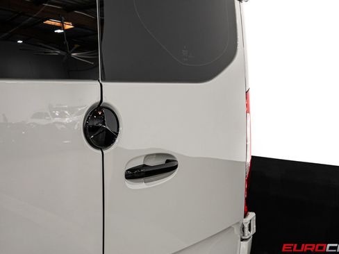 Used 2025 Mercedes-Benz Sprinter 3500 image 16