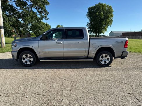 Used 2025 RAM 1500 Big Horn AWD/4WD image 1