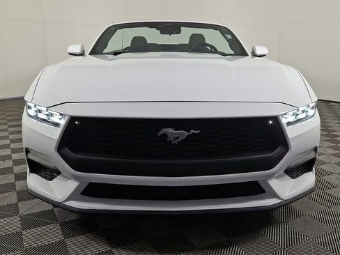 Used 2024 Ford Mustang Convertible RWD image 5