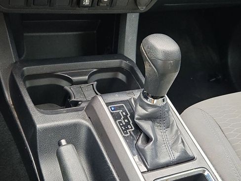 Used 2019 Toyota Tacoma SR5 image 11