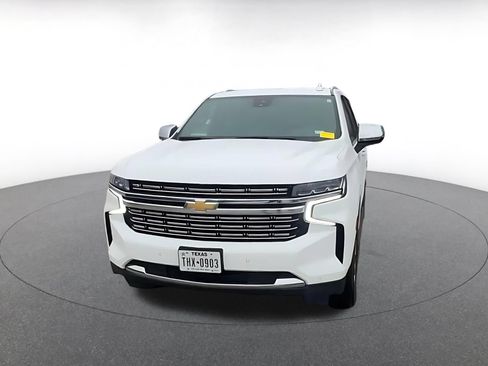 Used 2023 Chevrolet Suburban Premier RWD image 4
