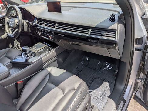 Used 2018 Audi Q7 3.0T Prestige AWD/4WD image 9