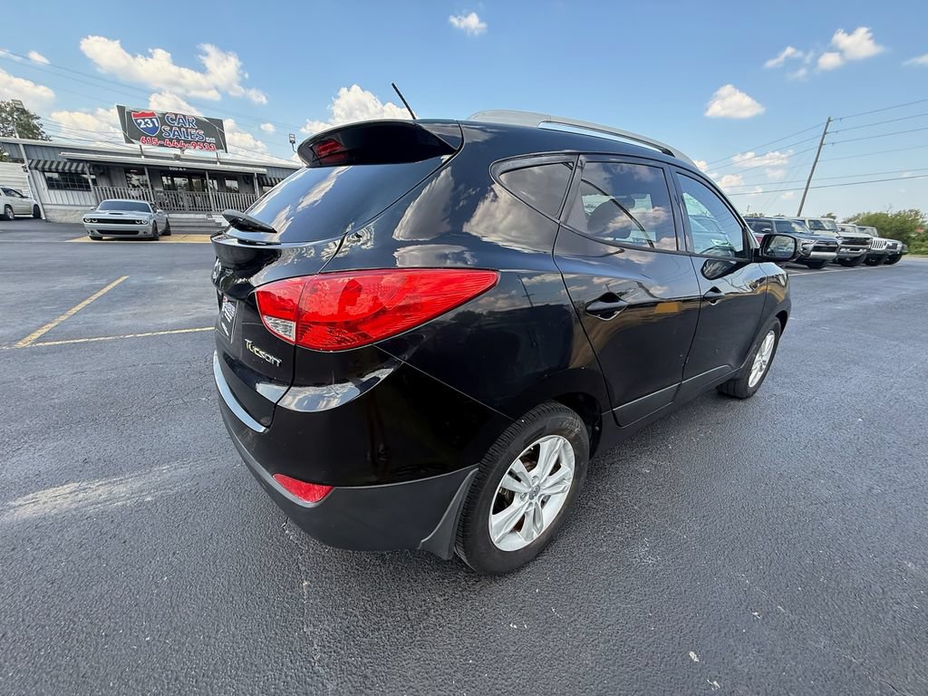Used 2010 Hyundai Tucson GLS w/ Popular Equipment Pkg 2 FWD image 3