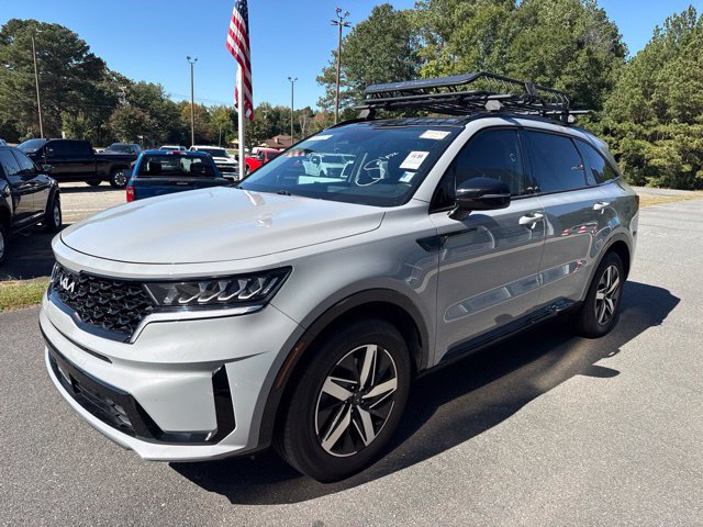 Used 2023 Kia Sorento EX w/ Panoramic Sunroof Package FWD image 3
