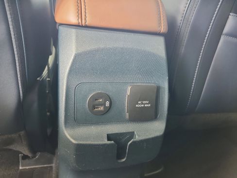 Used 2022 Ford Maverick Lariat w/ Lariat Luxury Package FWD image 18